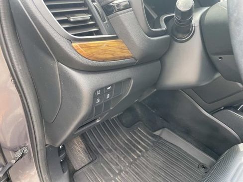 Used 2019 Honda CR-V Touring image 28