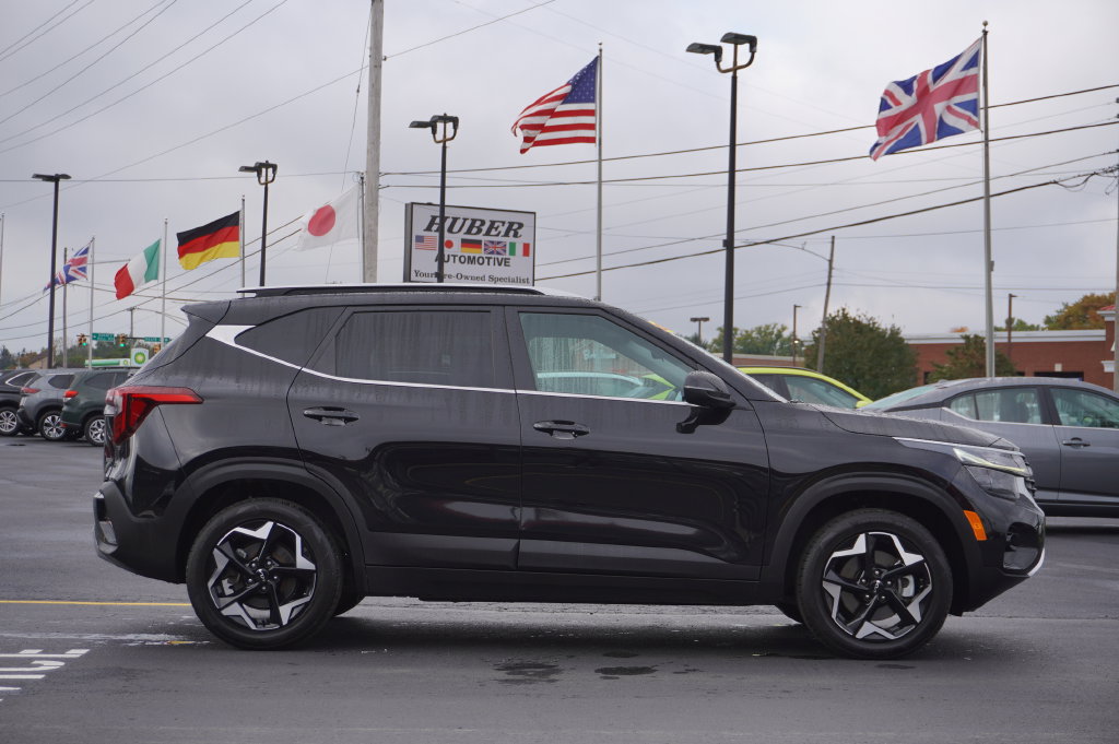 Used 2025 Kia Seltos EX AWD/4WD image 8