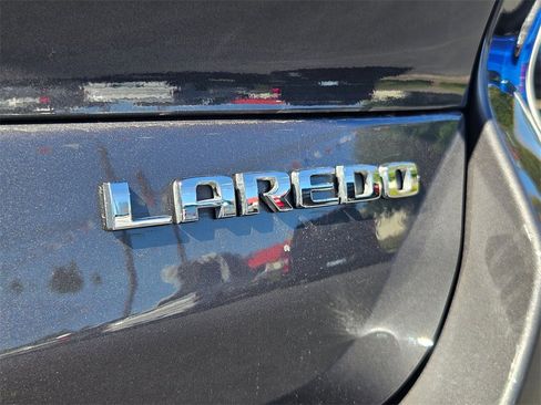 Used 2023 Jeep Grand Cherokee L Laredo image 31