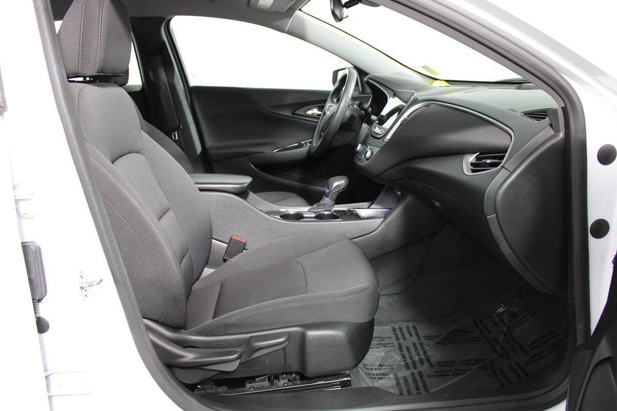 Used 2024 Chevrolet Malibu LT FWD image 23