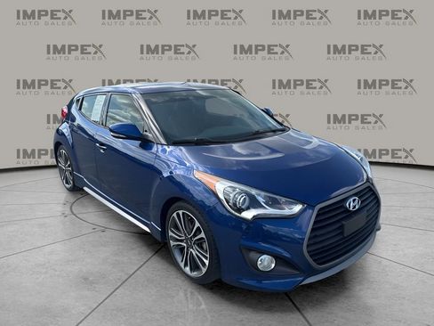 Used 2017 Hyundai Veloster Turbo w/ Tech Package 02 FWD image 7