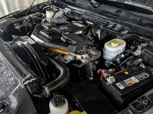 Used 2018 RAM 2500 Laramie w/ Sport Appearance Group image 48