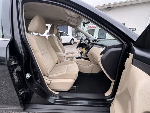 Used 2016 Nissan Rogue S image 41