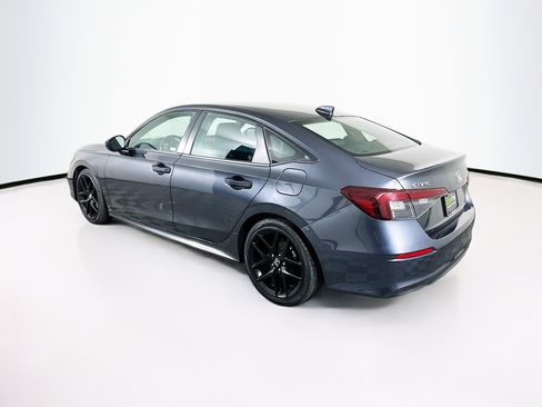 Used 2025 Honda Civic Sport image 5