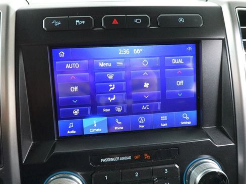 Used 2019 Ford F150 Platinum w/ Equipment Group 701A Luxury AWD/4WD image 21