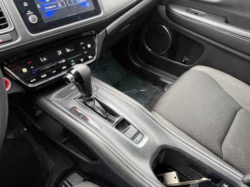 Used 2021 Honda HR-V EX image 13