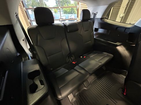 Used 2022 Kia Telluride EX w/ EX Premium Package AWD/4WD image 5