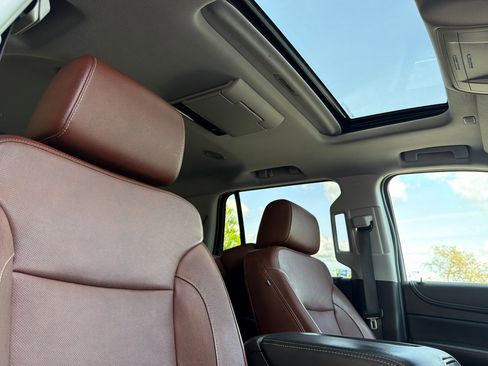 Used 2020 Chevrolet Tahoe Premier w/ Premier Plus Edition AWD/4WD image 18
