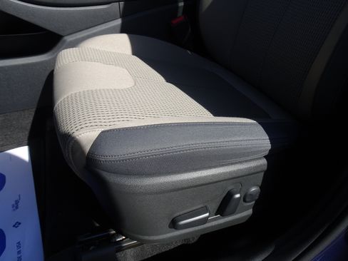 Used 2023 Hyundai Santa Fe SEL AWD/4WD image 9