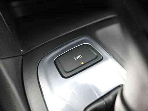 Used 2022 Chevrolet Equinox LS w/ LS Convenience Package AWD/4WD image 21