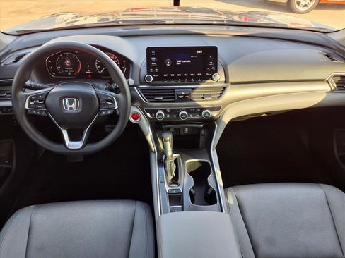 Certified 2020 Honda Accord LX image 4