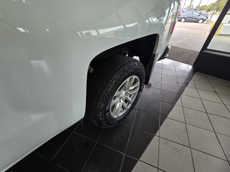 Used 2017 Chevrolet Silverado 1500 LT w/ All Star Edition AWD/4WD image 28