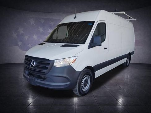 Used 2023 Mercedes-Benz Sprinter 2500 image 24