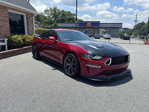 Used 2019 Ford Mustang GT Premium w/ Performance Package - Level 2 RWD image 7