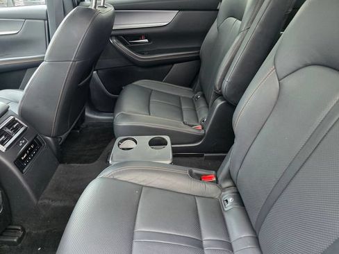 Used 2024 MAZDA CX-90 Plug-In Hybrid w/ Preferred AWD/4WD image 9