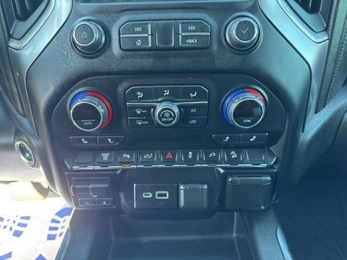 Used 2022 Chevrolet Silverado 2500 LT w/ Midnight Edition AWD/4WD image 25