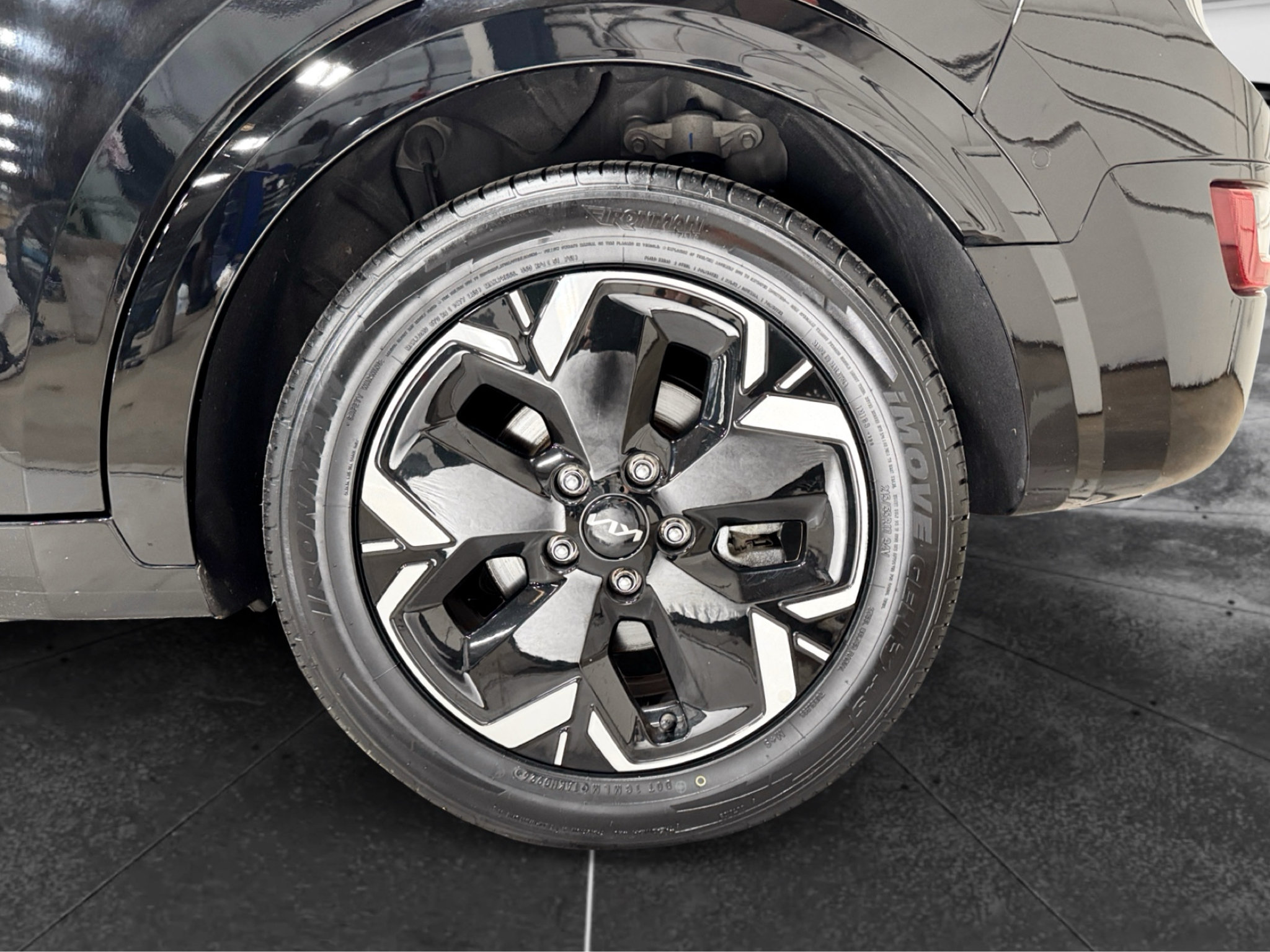 Used 2023 Kia Niro Wave w/ Wave Preserve Package FWD image 33