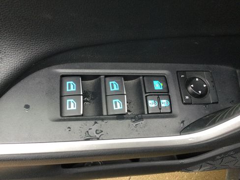 Used 2020 Toyota RAV4 XSE w/ Protection Package AWD/4WD image 10