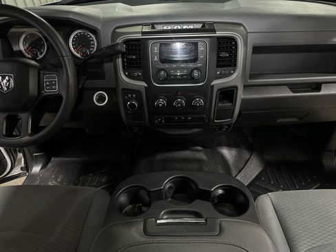 Used 2018 RAM 3500 Tradesman w/ Chrome Appearance Group image 22