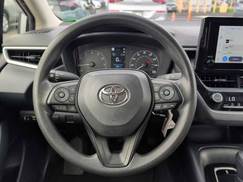 Used 2023 Toyota Corolla LE image 11
