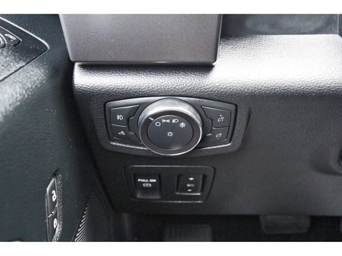 Used 2019 Ford F150 XLT w/ Equipment Group 302A Luxury AWD/4WD image 19