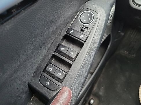 Used 2023 Kia Seltos SX image 22