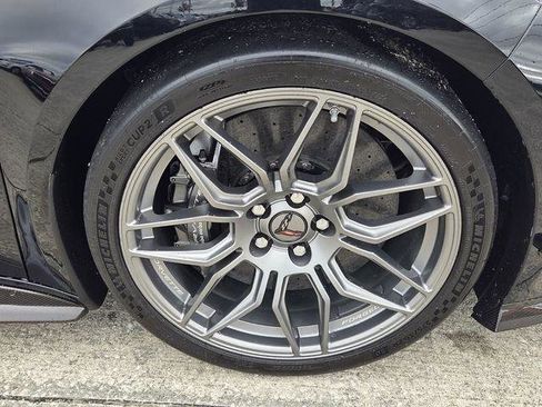 Used 2025 Chevrolet Corvette Z06 w/ Z07 Performance Package image 15