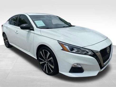Used 2022 Nissan Altima 2.5 SR image 4