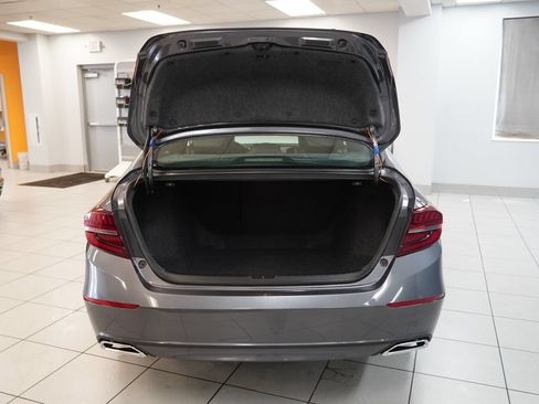 Used 2018 Honda Accord Sport image 9
