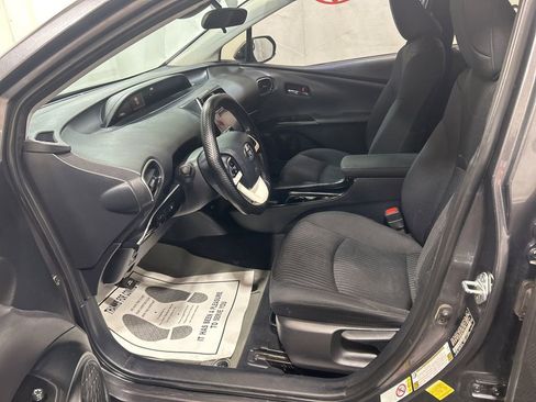 Used 2018 Toyota Prius Prime Plus image 23