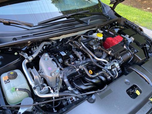 Used 2025 Nissan Sentra S FWD image 16