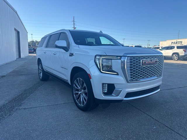 Used 2022 GMC Yukon XL Denali AWD/4WD image 7