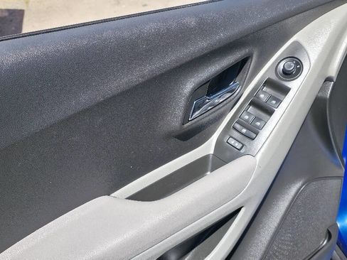 Used 2016 Chevrolet Trax LS FWD image 10