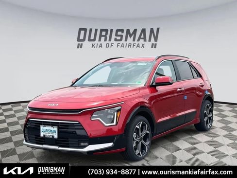 New 2025 Kia Niro SX Touring image 1