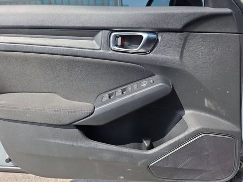 Used 2025 Honda Civic Sport image 15