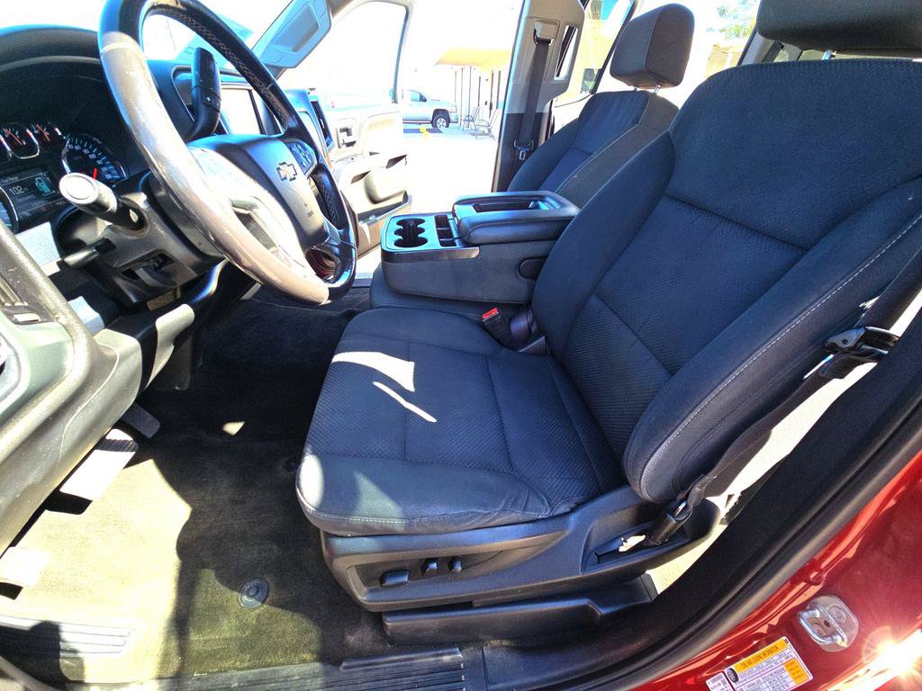 Used 2018 Chevrolet Silverado 1500 LT w/ All Star Edition AWD/4WD image 9