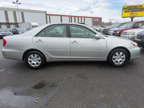 Used 2002 Toyota Camry LE FWD image 4
