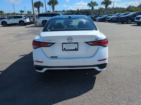 New 2025 Nissan Sentra SR image 6
