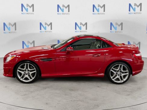 Used 2016 Mercedes-Benz SLK 350 image 2