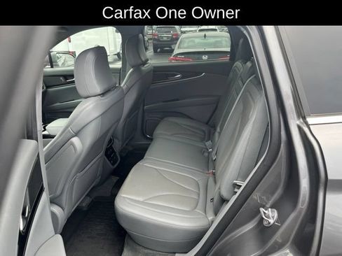 Used 2022 Lincoln Nautilus Reserve AWD/4WD image 14