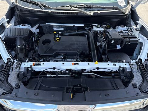 Used 2024 GMC Terrain SLE FWD image 6
