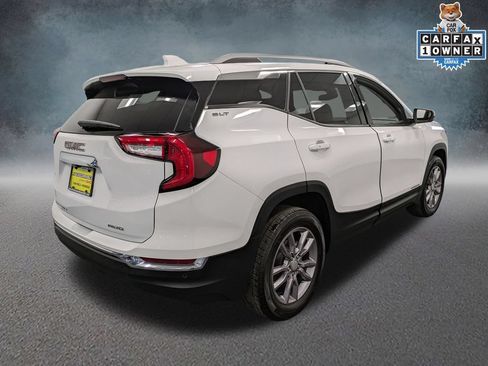 Used 2023 GMC Terrain SLT AWD/4WD image 4