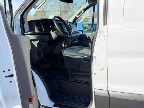 Used 2024 Ford Transit 250 Low Roof w/ Exterior Upgrade Package image 50