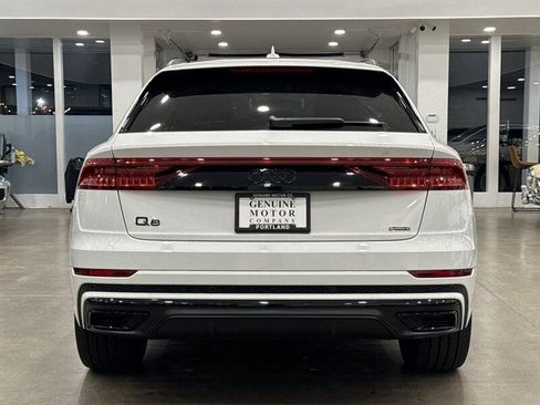 Used 2023 Audi Q8 Premium Plus w/ Premium Plus Package image 5