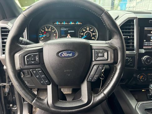 Used 2015 Ford F150 XLT w/ Equipment Group 302A Luxury AWD/4WD image 17