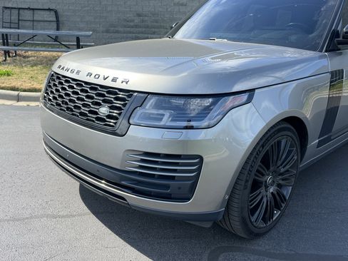 Used 2020 Land Rover Range Rover HSE image 11