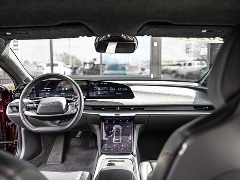 Used 2024 Lucid Air Pure RWD image 32