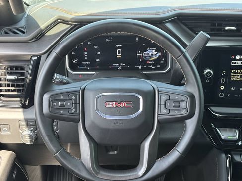 Used 2026 GMC Sierra 2500 AT4 w/ AT4 Premium Plus Package AWD/4WD image 11