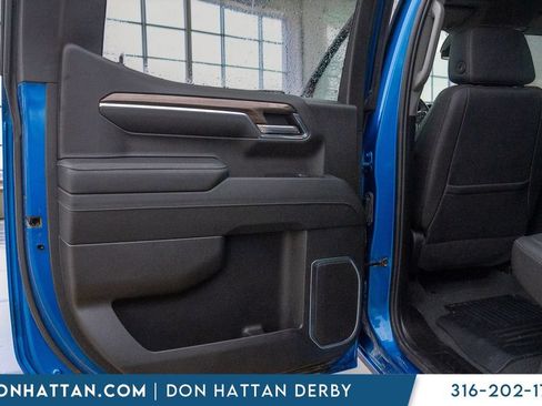 Used 2023 Chevrolet Silverado 1500 RST AWD/4WD image 18