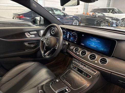 Used 2022 Mercedes-Benz E 350 Sedan image 32